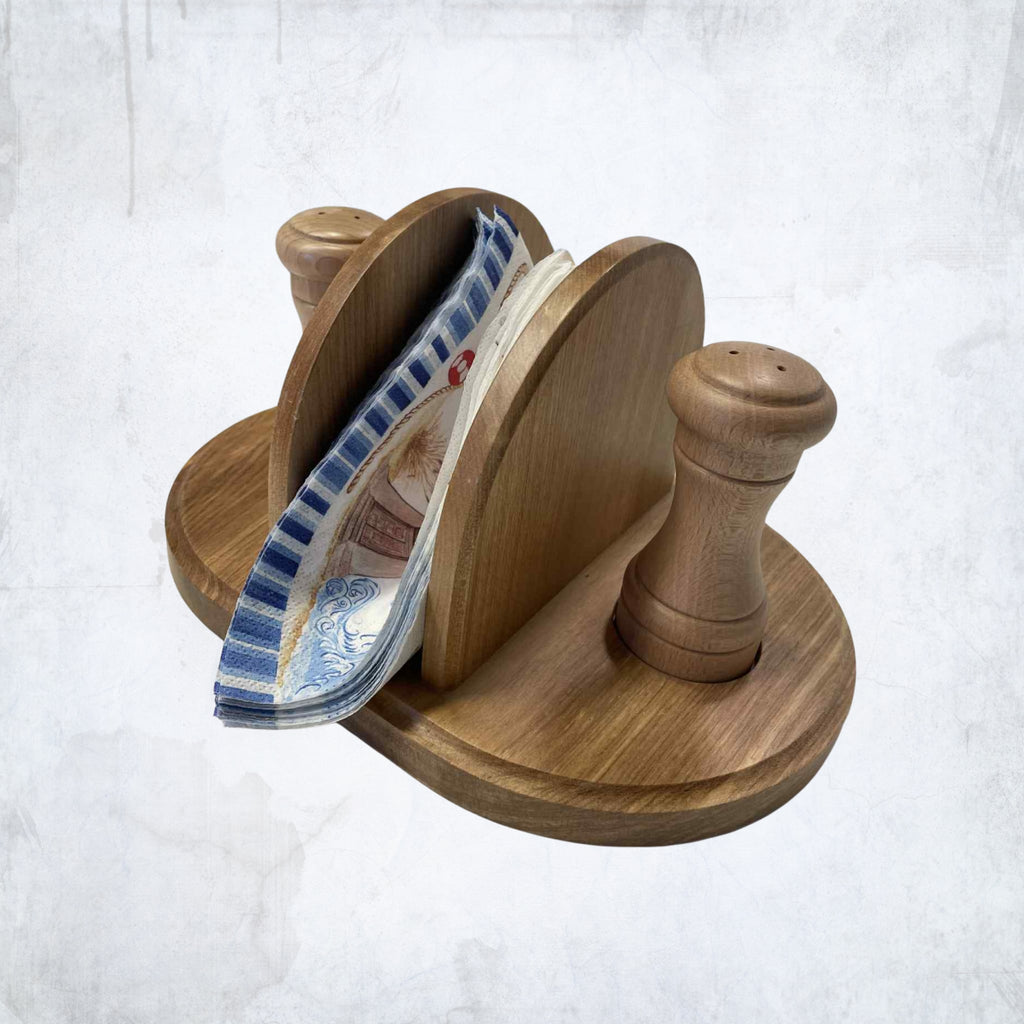 Graviruota prieskoni­nė su servetėline – lietuviškas rankų darbas