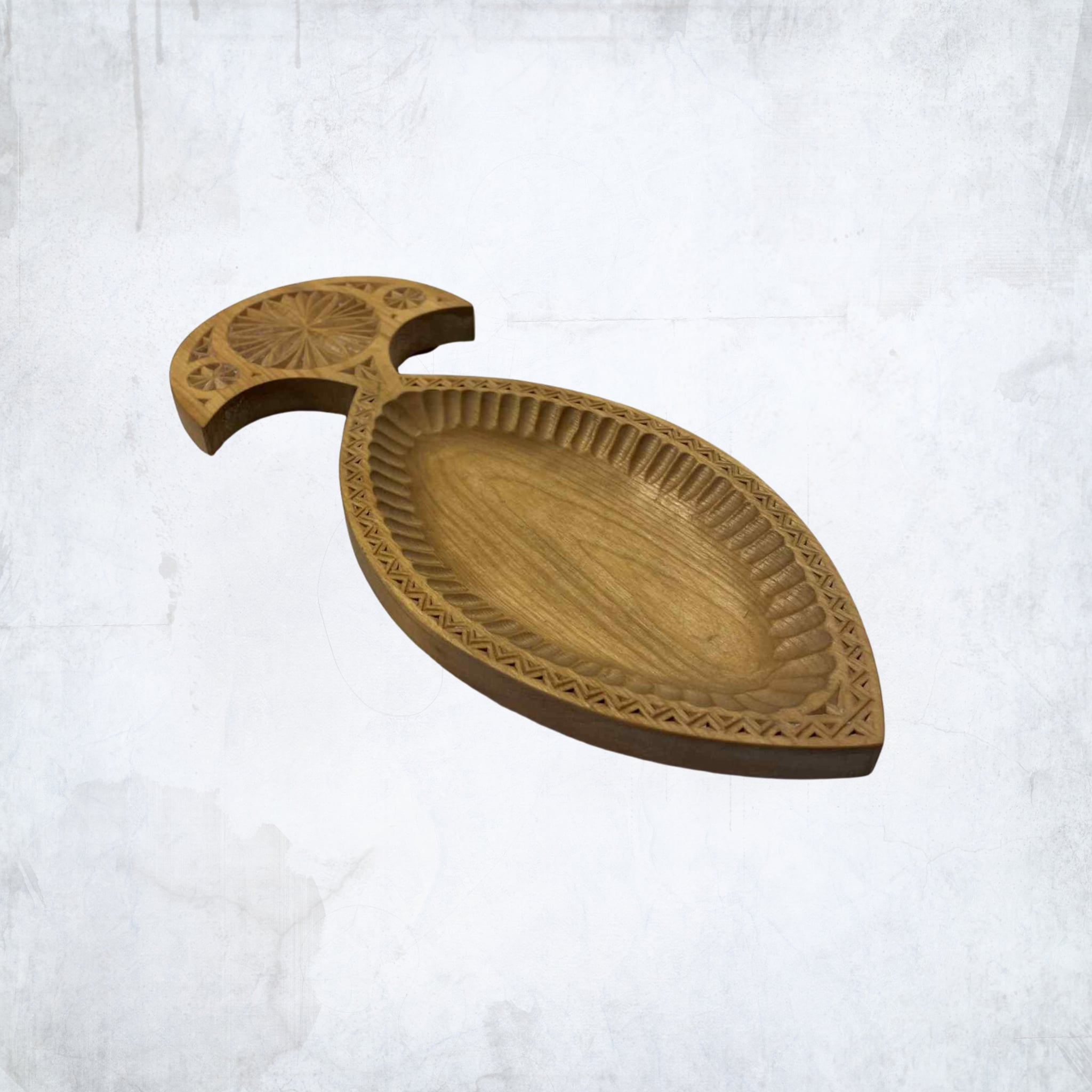 Natūralaus medžio riešutinė – dovana sveikos gyvensenos mėgėjui