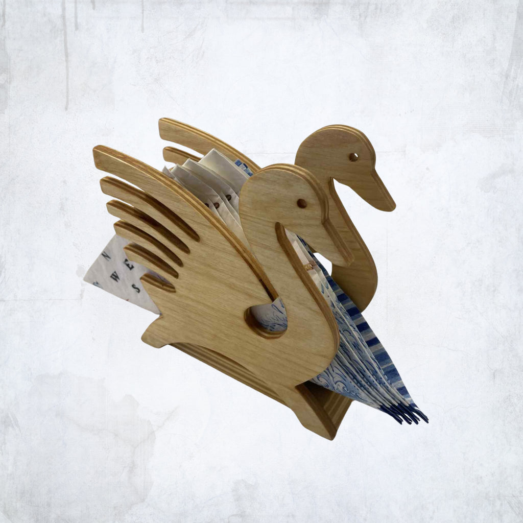 Tvari natūralaus medžio servetėlinė – praktiška dovana