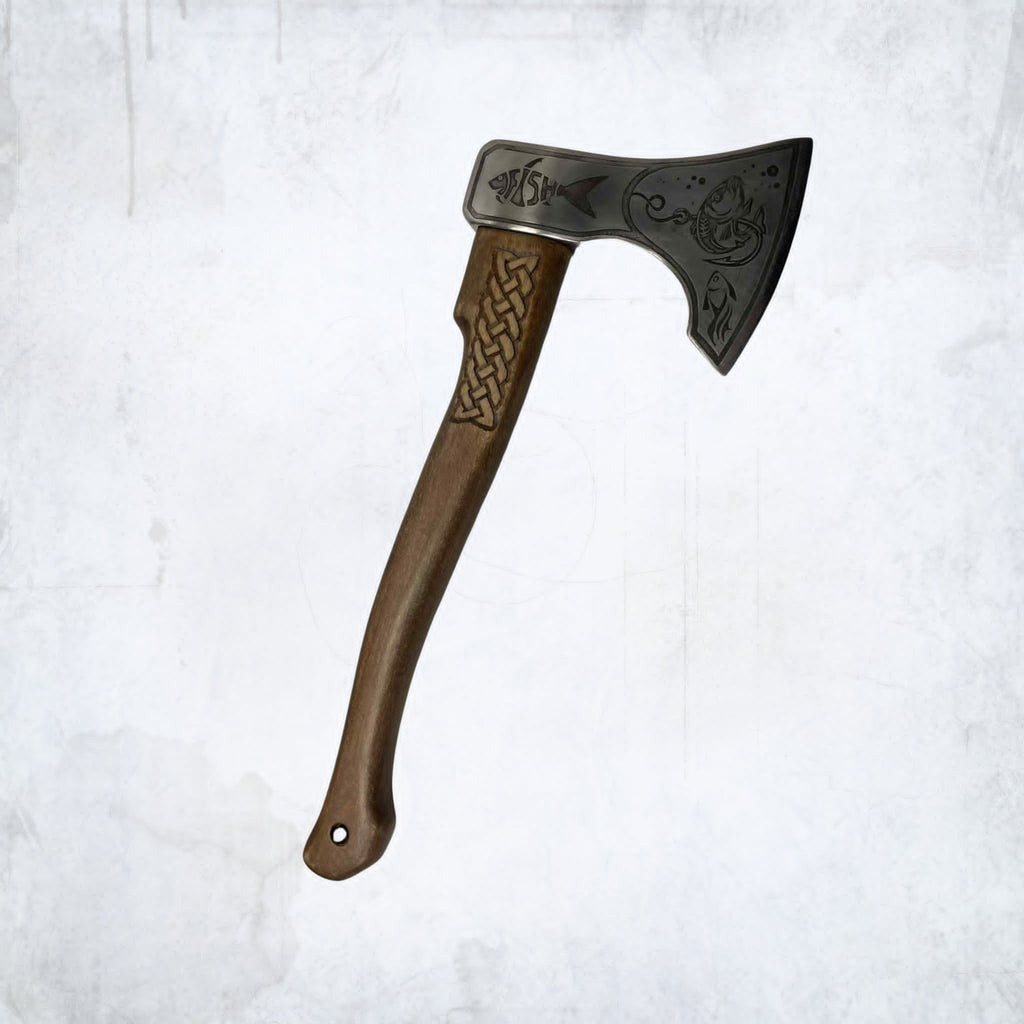 Graviruotas rankų darbo kirvis - dovana medžiotojui